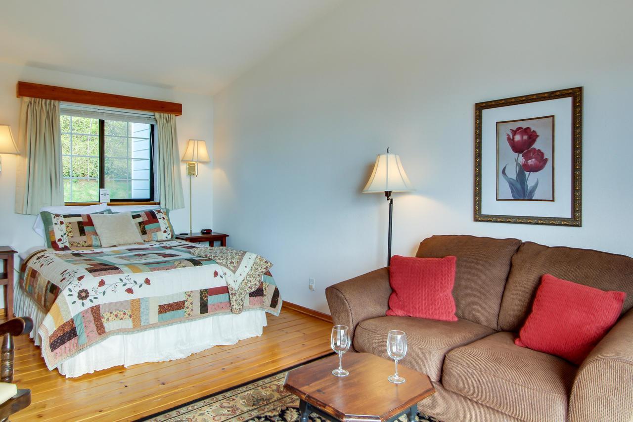 Ocean Cove Inn Yachats Kültér fotó