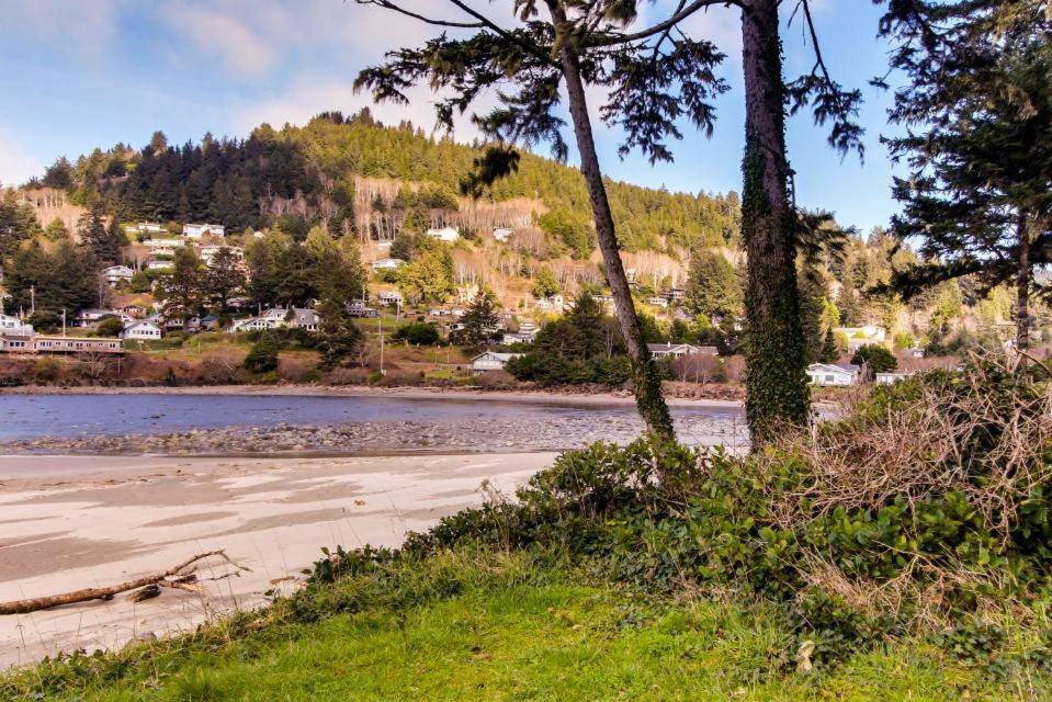 Ocean Cove Inn Yachats Kültér fotó